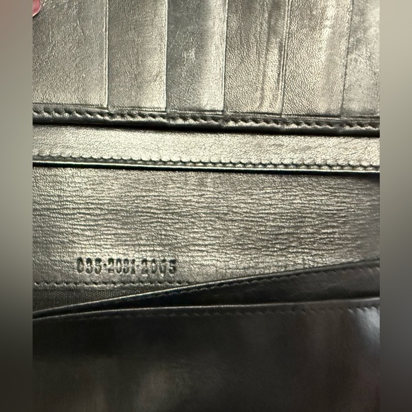 Authentic Gucci Black Patent Leather Wallet - Picture 5 of 7